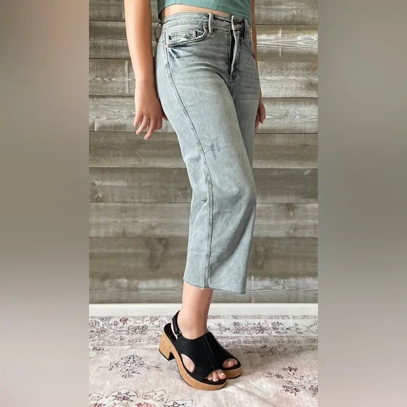 judy blue mid rise tummy control top wide leg crop jeans raw hem JB88903REG LT - Picture 8 of 13